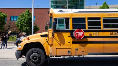 Many Chicago migrant students may qualify for bus service. Are schools telling them?